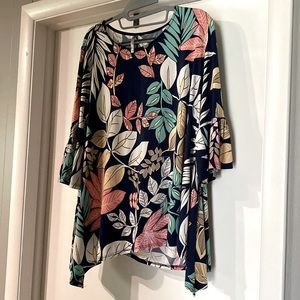 Moa size XL tropical blouse